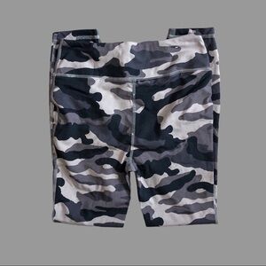 🤎 S 🤎 J. Crew Weekend Athletic Leggings Camo Workout Exercise Yoga
